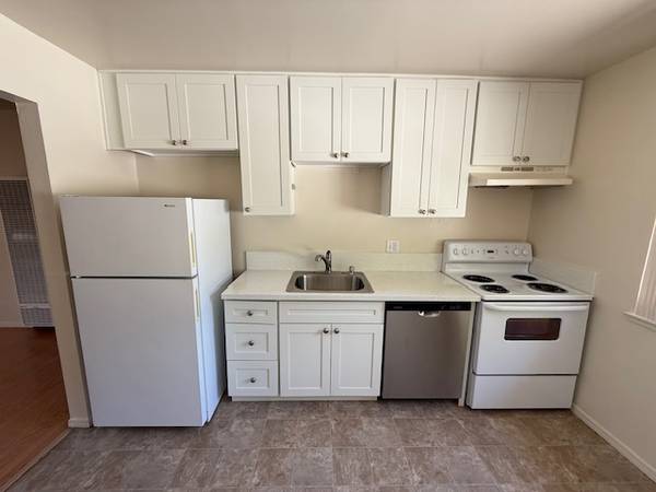 $1,675 / 2br - Central Davis 1/1 y 2/1 (Davis)63900565356674122