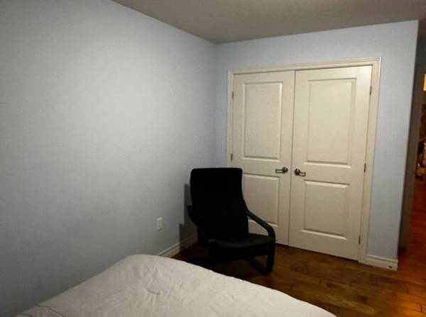 $600 Neon Nights Room – Bold & Fun (Jacksonville Northside)63377601829889123