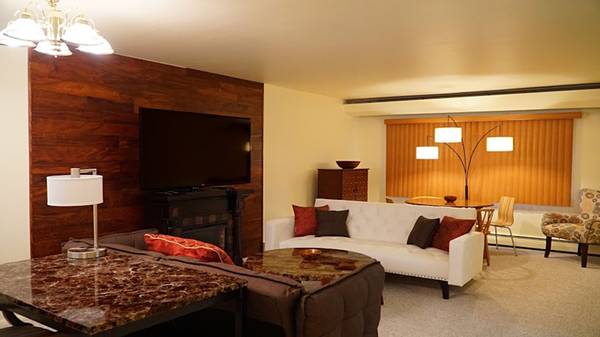 $1,200 / 1br - 600ft2 - COMPLETELY FURNISHED WESTGATE CONDO (Westgate)63836549281665124