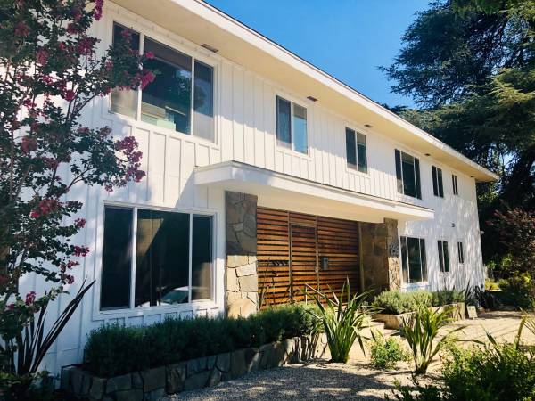 $2,245 / 1br - 708ft2 - Washer/Dryer, Quartz countertops, Recessed lighting (296 N Oakland Ave, Pasadena, CA)63701092884611120
