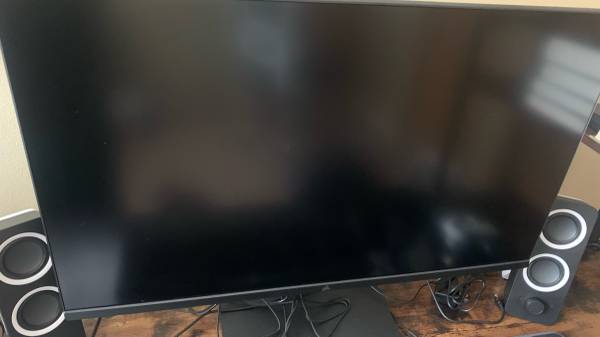 CORSAIR XENEON Monitor 32QHD240 32-Inch IPS QHD (2560 x1440), 240Hz 1