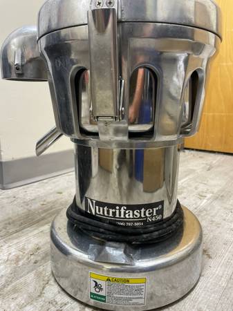 Nutrifaster N450 commercial juicer 1