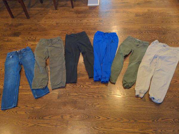 Size 8 boys pants 6 of them 1