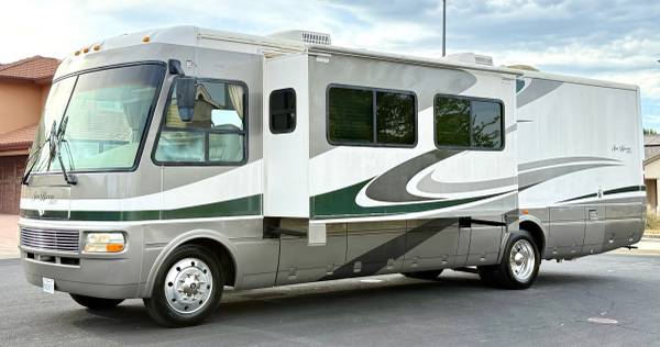 2006 seabreeze W/2 slides low miles very clean must see!!! 1
