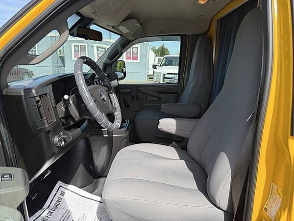 2019 GMC Savana 3500 - Photo 15