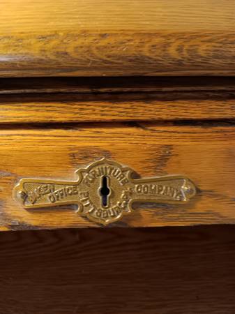 Antique roll top desk