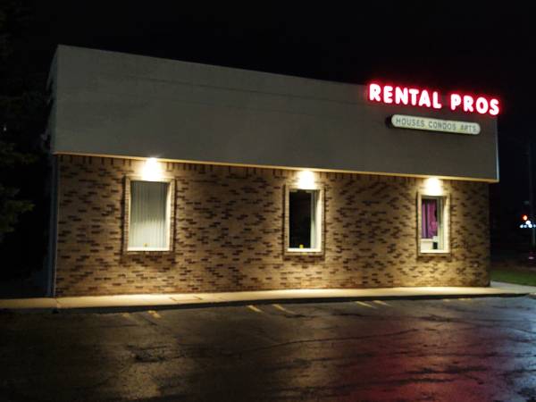 eastpointe 3 bdrm 2 bath with basement 1