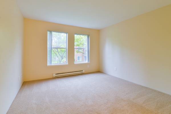 $1,675 / 2br - 870ft2 - #154 - FREE 1st month rent! - Spacious 2nd floor with Washer and Dryer (BEAVERTON)63956646532098124
