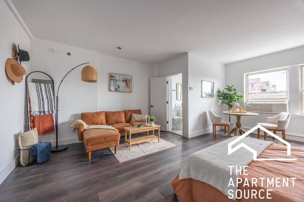 $1,604 / 450ft2 - Tour Brand New Units-Full of Light-Pet Friendly-SS Appliances-Unreal (Chicago)63918292914179120