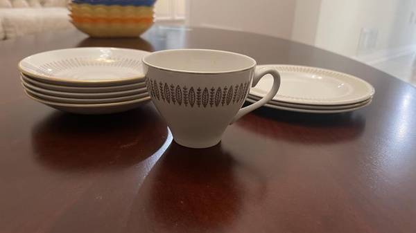 Royal Knight Tea Cup, Saucer and Plate 1