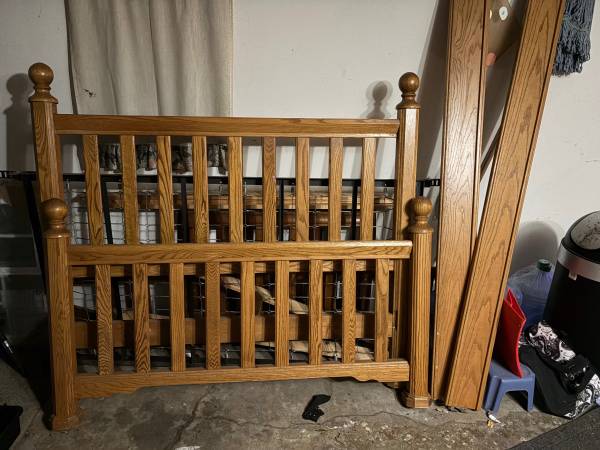 Oak bed frame 1