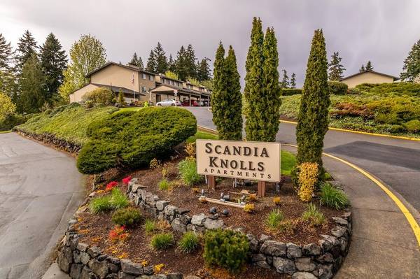 $1,695 / 1br - 665ft2 - 24-Hour Maintenance, Tour Today, Patio/Balcony (Poulsbo)63874305872385123