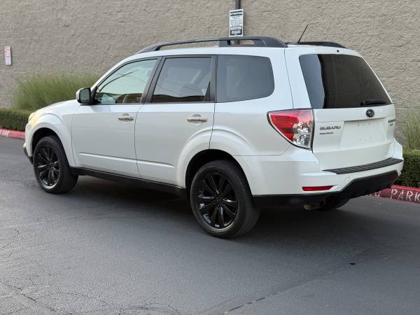 2013 Subaru Forester Premium AWD - ¡SERVICIADA / BAJA KILOMETRAJE / ASIENTOS CALEFACCIONADOS! - $8.900 (Subaru Forester en Beaverton)63441421811587124