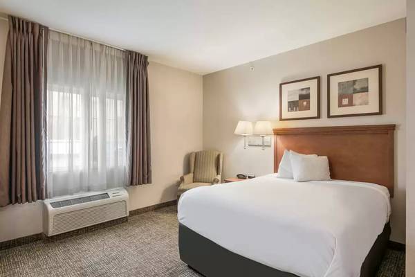 $999 / 1br - Sin contrato, sin depósito, sin verificación de crédito! (Waterloo)63659679735427121