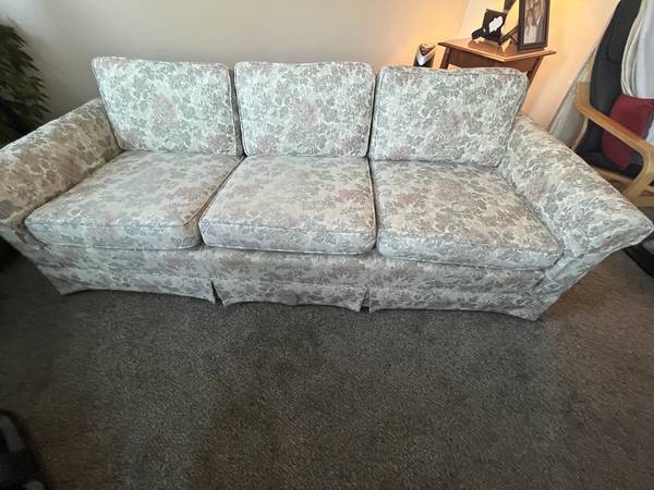 83" Sofa 1