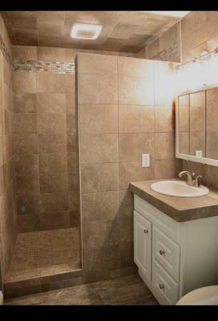 $2,150 / 3br - 1450ft2 - Excelente casa, excelente ubicación (Tulare)63809865032451122