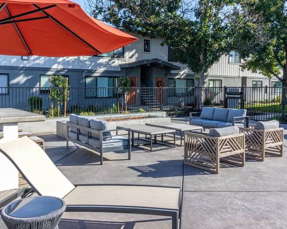 $1,560 / 1br - 687ft2 - Affordable Luxury: Mode Apartments - Great Value! (1945 Bell St, Sacramento, CA)63961340529027121