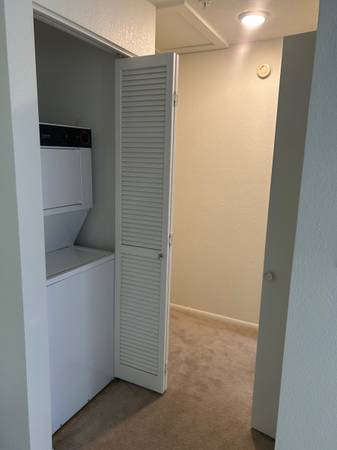 $1,300 / 2br - 990ft2 - Laughlin, NV Condo (Layghlin)63618517646465124