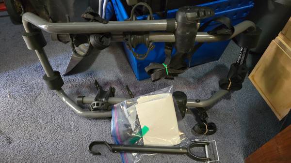 New-ish Strap down style Hollywood Bike Rack for car/hatchback 1