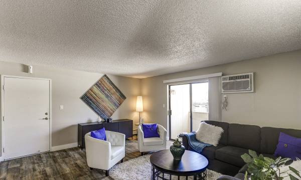 $1,290 / 2br - 950ft2 - Playground, Carports, On-Site Maintenance (7100 East Mississippi Avenue, Denver, CO)63920604071938124