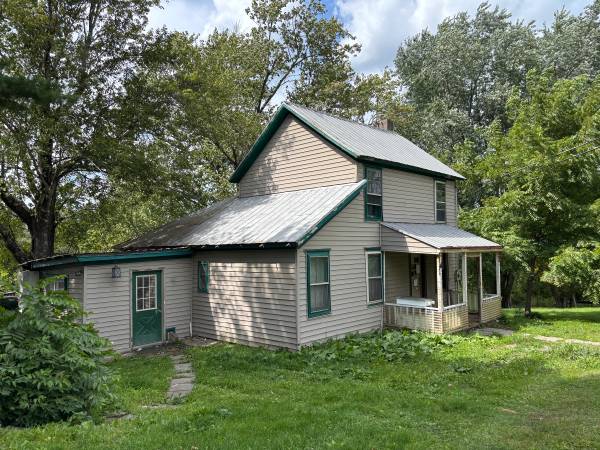 4 Bedroom house, 1 Bath, 3/4 Acre
$64,995
                        Oxford, NY 4 Bedroom house, 1 Bath, 3/4 Acre
$64,995
                        Oxford, NY