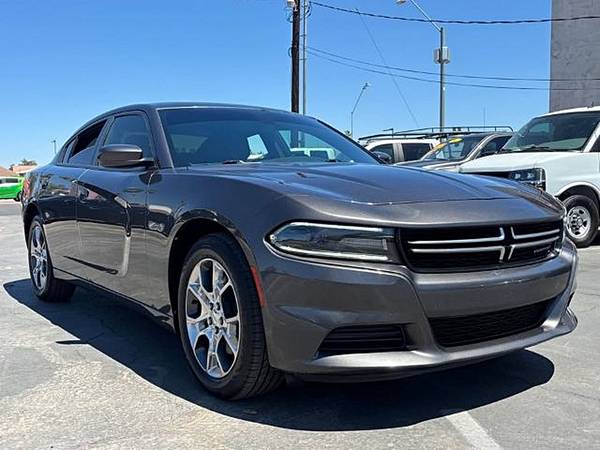 2017 Dodge Charger SE AWD 1