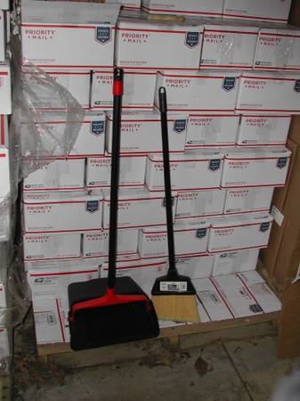 D66 - Small Lobby Broom & Dustpan for Commercial 1