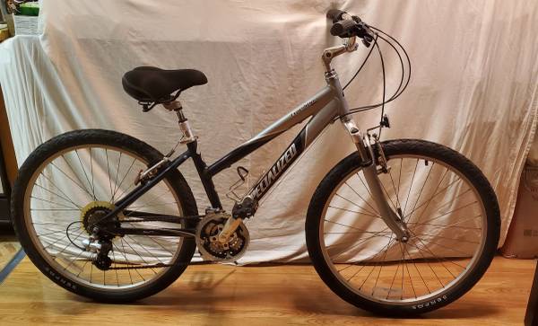 SPECIALIZED Expedition Sport women bike 1