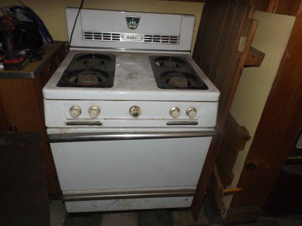 AMC 4 BURNER STOVE 1