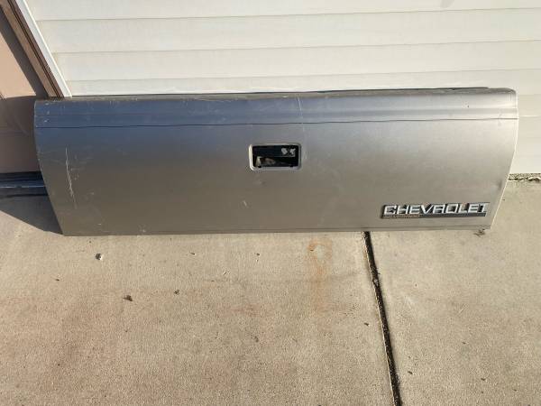 Chevy / Gmc Tailgate 1