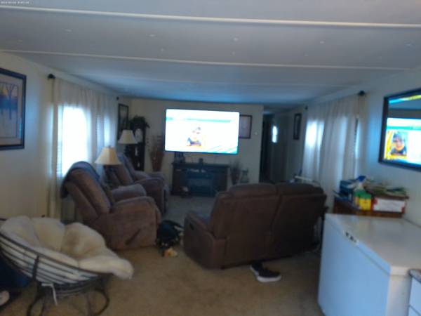 $13,000 / 2br - 940ft2 - 14 X 70 MOBILHOME; (edgeveiw)63804202692353122