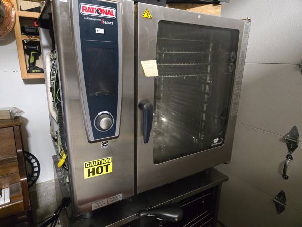 RATIONAL OVEN 1