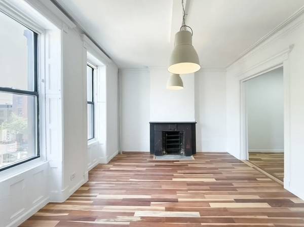 $5,499 / 3br - Spacious 3BR in Prime Fort Greene – Laundry In-Unit | Steps from Fort (Fort Greene)64033800957698121