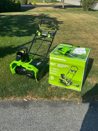 ** NEW ** Greenworks 40V 20” Brushless Cordless Snow Blower / Thrower - Mariet 1
