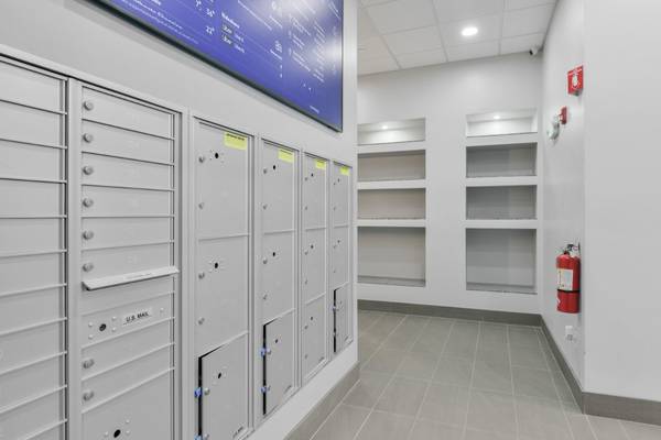 $1,795 LYNN / BOSTON ESTUDIO DE LUJO NUEVO CON AGUA CALIENTE INCLUIDA! ESTACIONAMIENTO63699488061441122