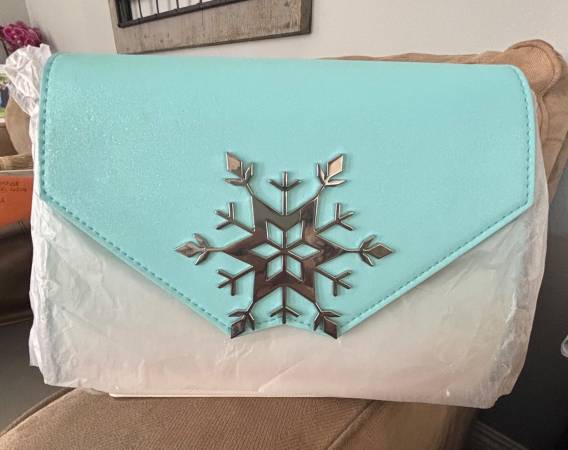 NWT Licensed Disney ELSA Snowflake Glitter Crossbody Purse 1