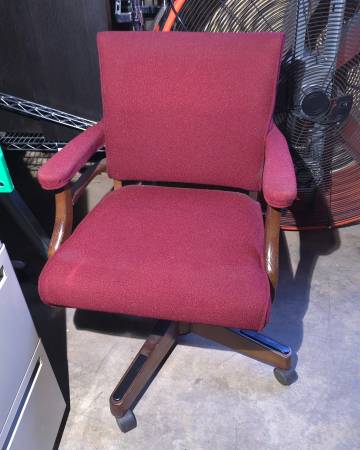 Traditional Conference Chairs 1