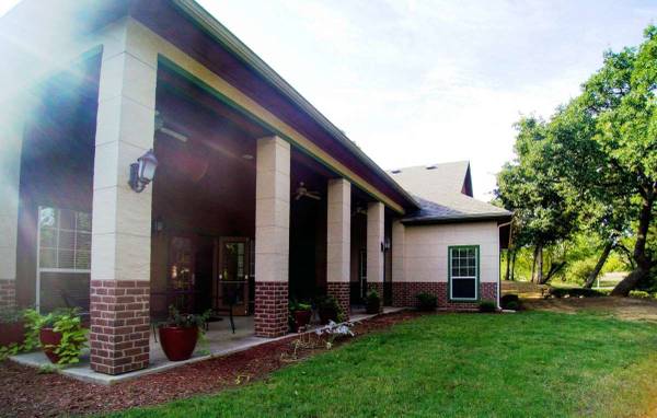 $1,348 / 2br - 1017ft2 - Fantastic affordable 2 bed, 2 bath! Stop by to see if you qualify! (Fort Worth)63796477248001124