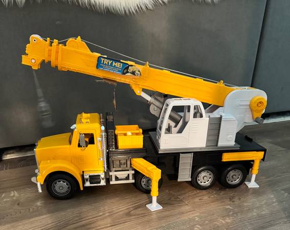 Driven Crane 1