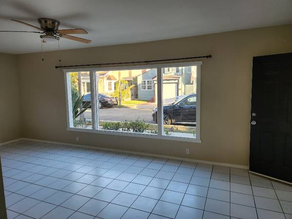 $3950.00 / 1br - 800ft2 - SEAL BEACH 1 BED 1 BATH63998004349443124
