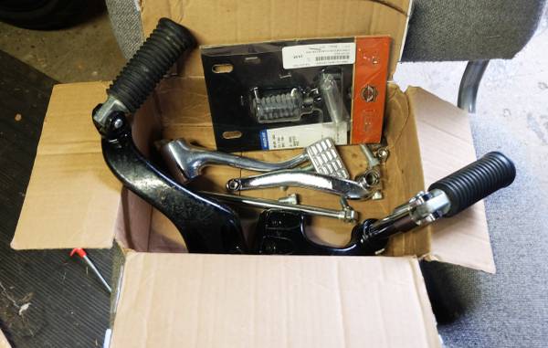 Harley Sportster Mid Controls + Extras 1