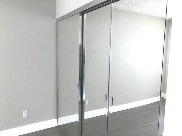 $1,795 / 1br - 600ft2 - Garden Style Community, Walking Distance to Public Schools, Carport (4041 Arch Dr, Studio City, CA)63700939219713122