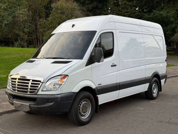 2010 Freightliner Sprinter 2500 Turn