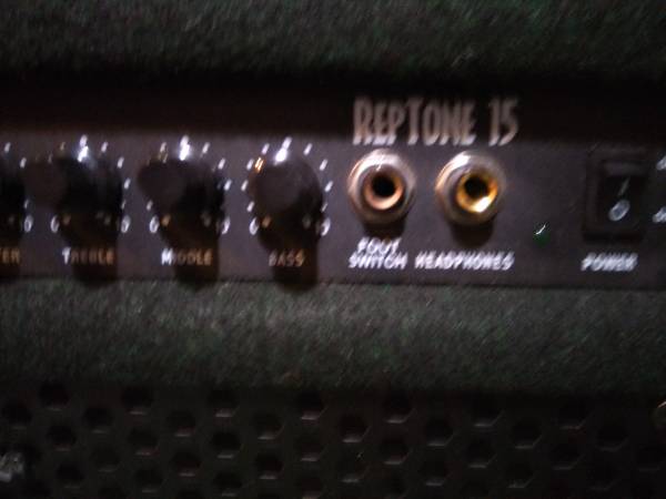 Amplificador Johnson RepTone 15W - $40 (Lowell)63471245911299124
