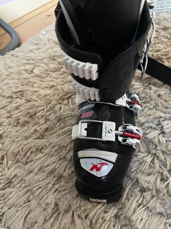 nordica dobermann team 80 ski boots, size 7 women 1