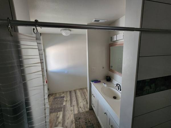 $900 / 1 habitación - Mohave Valley - Habitación en alquiler (Willow Valley)63470393793793124