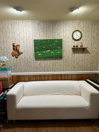 COUCH 1