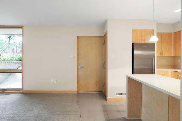 $1,799 / 2br - 800ft2 - Apartamento de 2 habitaciones a poca distancia a pie de UMN St Paul, admitimos mascotas (Lauderdale)63868697812481120