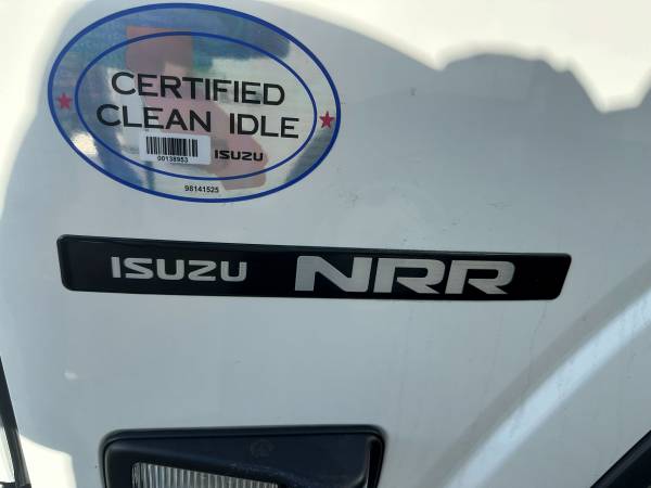 2023 Isuzu NRR 20ft - Photo 15
