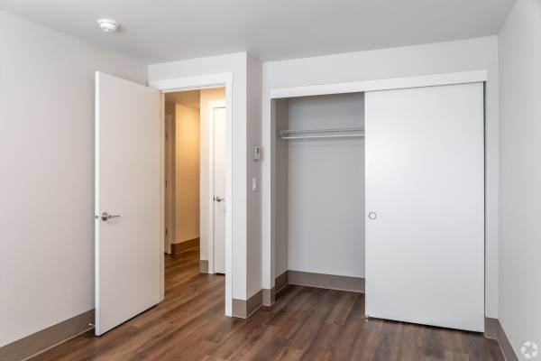 $1,327 / 1br - 592ft2 - ✨Cougar Creek Apartments Has Move In Specials.. APPLY NOW!!!✨ (Hazel Dell)63672601185667121